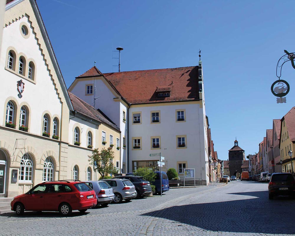 Blick auf die Hauptstraße von Scheinfeld